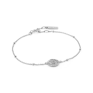 
            
                Charger l&amp;#39;image dans la galerie, Bracelet en perles avec emblème en argent
            
        